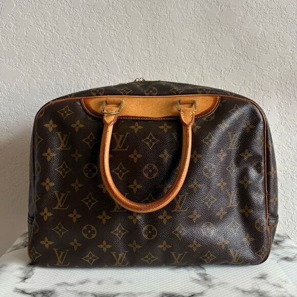 LOUIS VUITTON Monogram Deauville Handbag - Picture 4 of 15